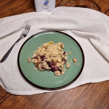 Crumble de uva com maçã