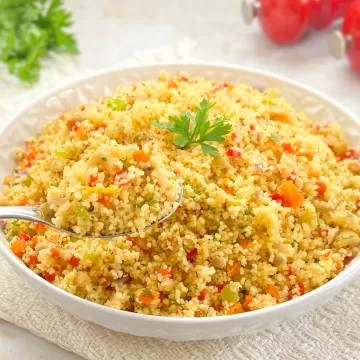 Cuscuz marroquino com legumes e castanha