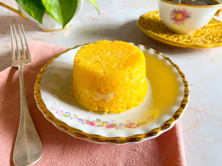 Receita de Cuscuz recheado com queijo no micro-ondas