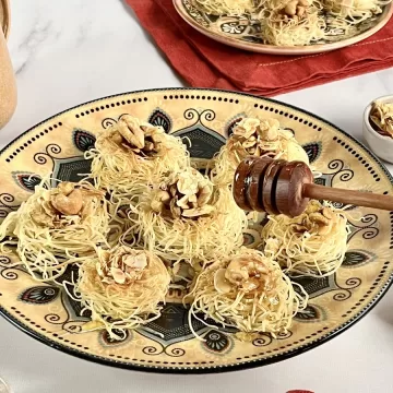 Doce árabe ninho de nozes