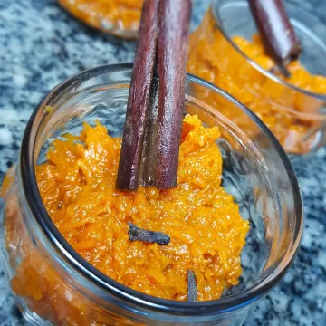 Doce de abóbora com coco ralado