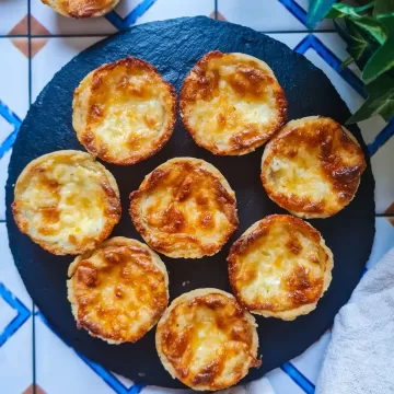 Empadinhas de 3 queijos