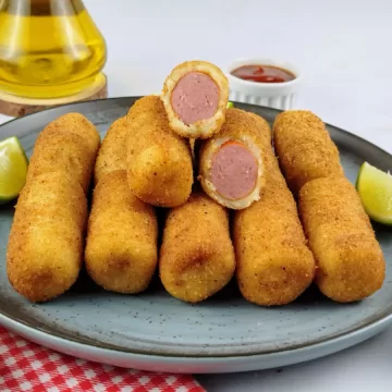Enroladinho de salsicha simples