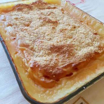 Escondidinho vegano de carne de soja