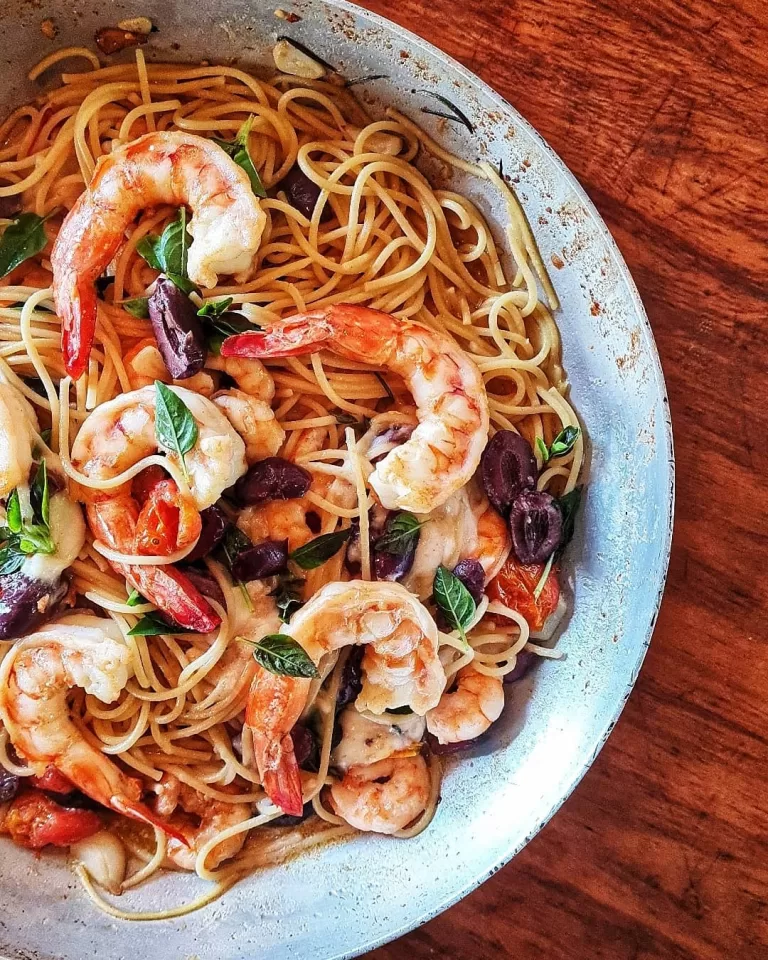 Receita de Espaguete com camarões