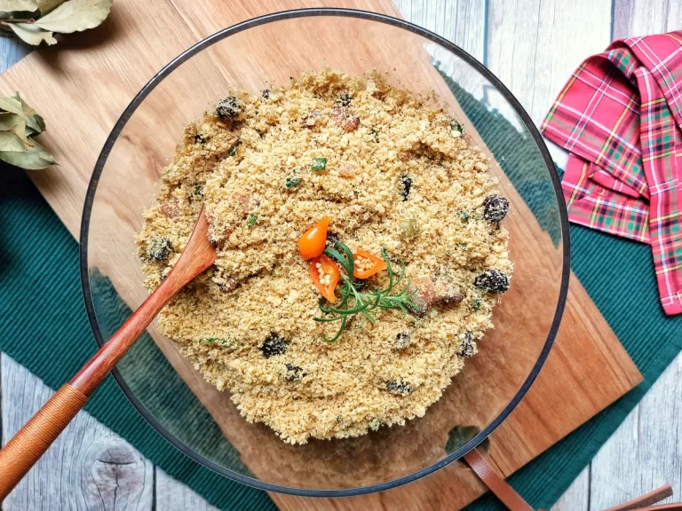 Receita de Farofa com uva-passa