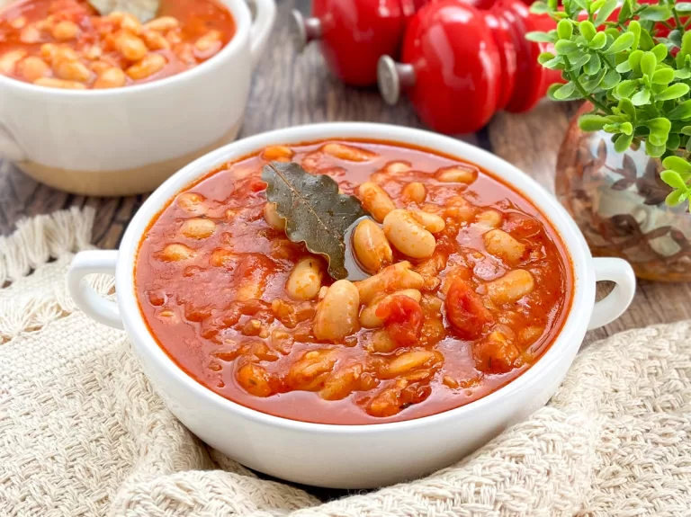 Receita de Feijão-branco com molho de tomate