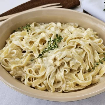 Fettuccine alfredo
