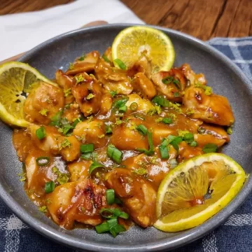 Filé de frango com molho de laranja