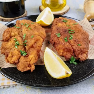 Filé de frango empanado