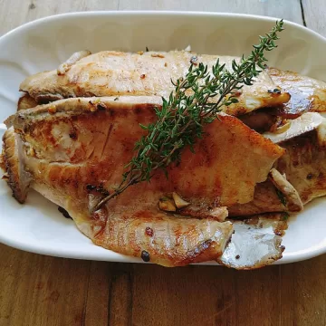 Filé de peixe grelhado simples