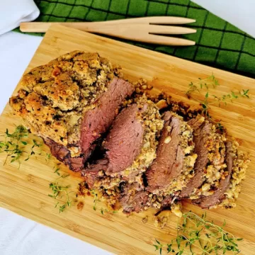 Filé mignon com crosta de castanhas