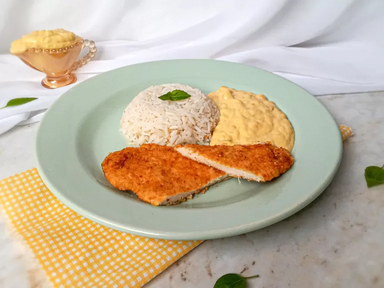 Receita de Frango à milanesa com creme de milho