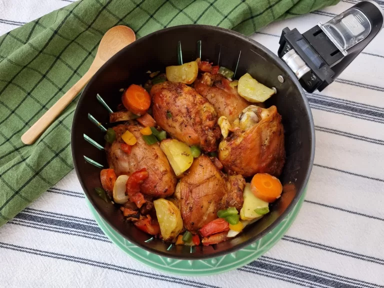 Receita de Frango com legumes na airfryer