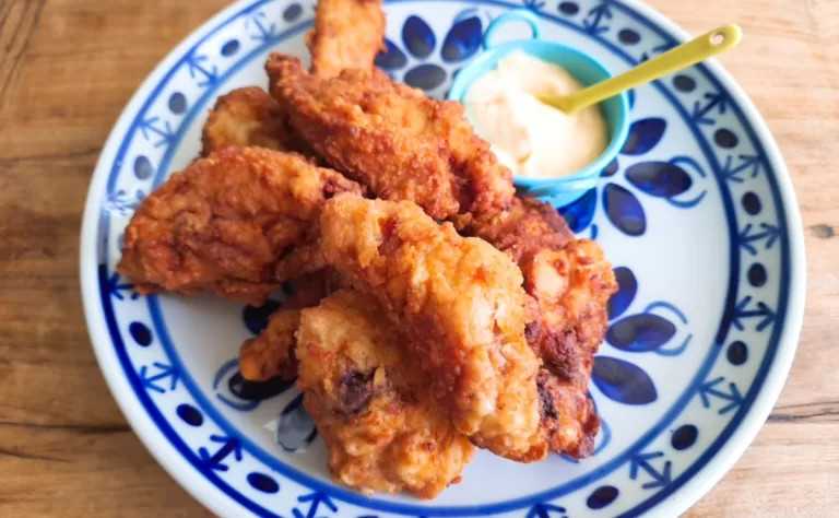 Receita de Frango frito com molho de mostarda e mel