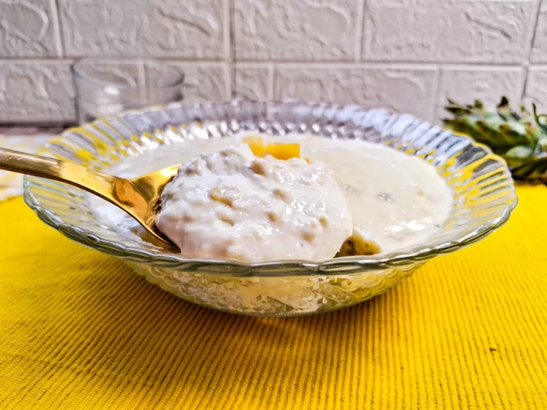 Receita de Gelado de abacaxi cremoso na travessa