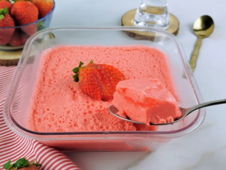 Receita de Gelatina com iogurte fit