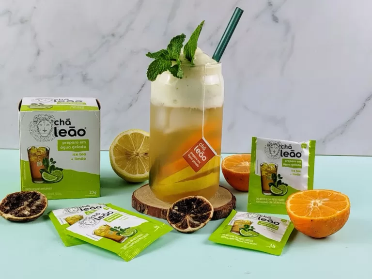 Receita de Iced tea três limões com espuma de gengibre