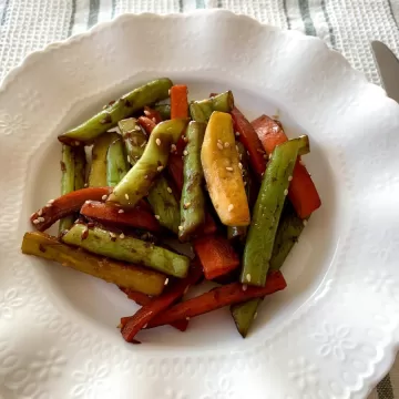 Legumes salteados no shoyu