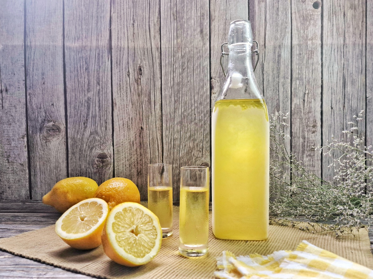 Limoncello caseiro