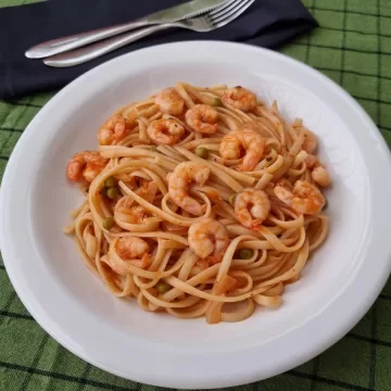 Macarrão com camarão