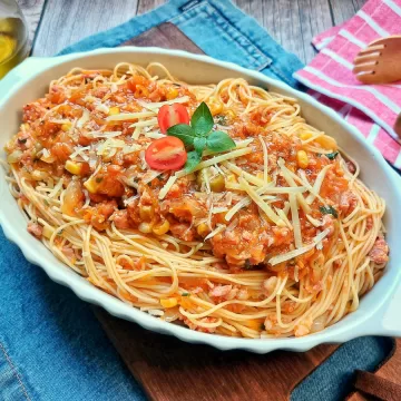 Macarrão com linguiça