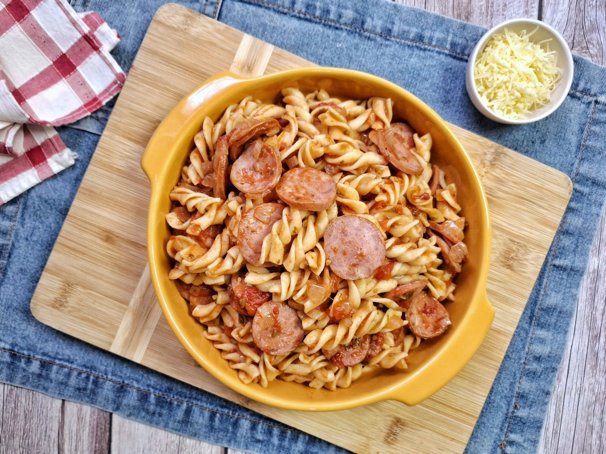 Macarronada de calabresa