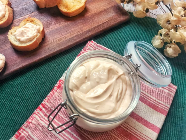 Receita de Maionese com ovo cozido e creme de leite