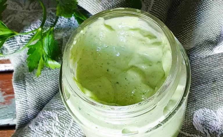 Receita de Maionese verde sem ovo