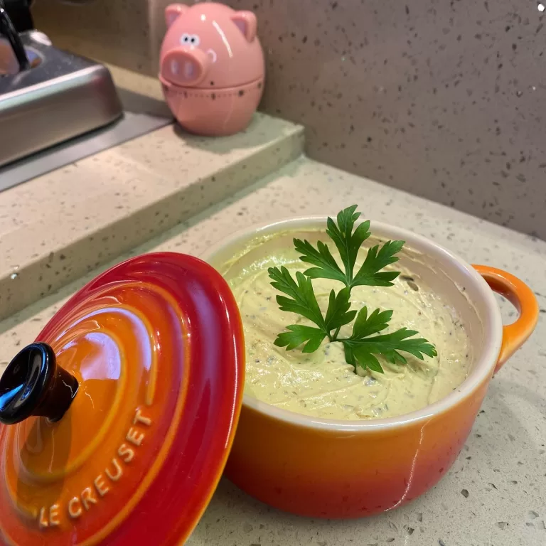 Receita de Manteiga Café de Paris