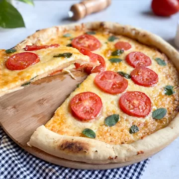 Massa de pizza simples e rápida