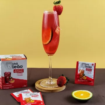 Mimosa de laranja com morango