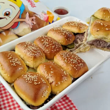 Minicheeseburguer no forno