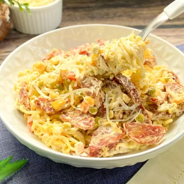 Miojo gourmet com calabresa