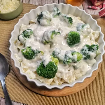Molho branco com brócolis