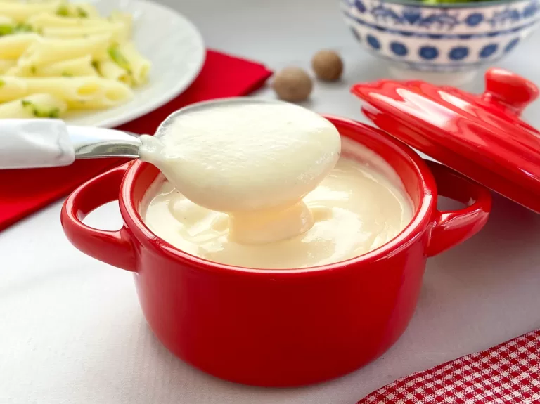 Receita de Molho branco simples