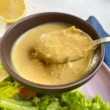 Molho caesar com anchovas