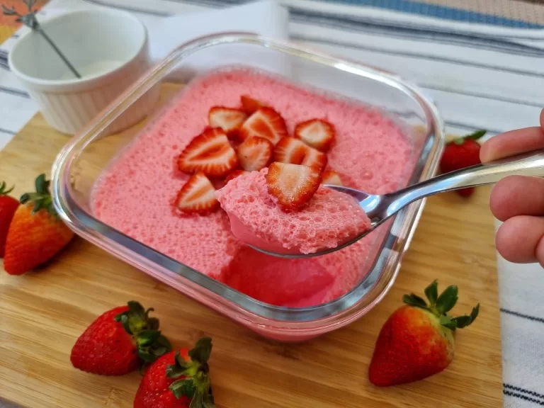 Receita de Mousse de gelatina de morango