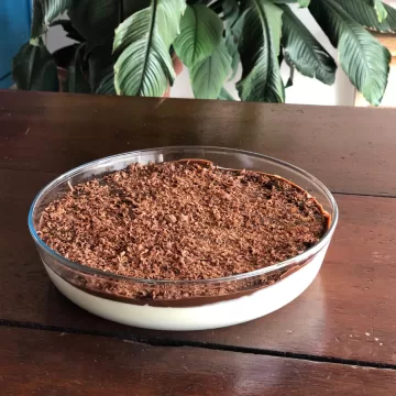 Mousse de limão com chocolate