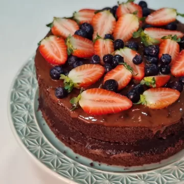 Naked cake de chocolate sem glúten