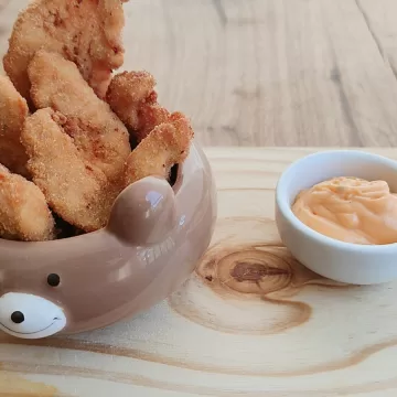 Nuggets de frango com parmesão