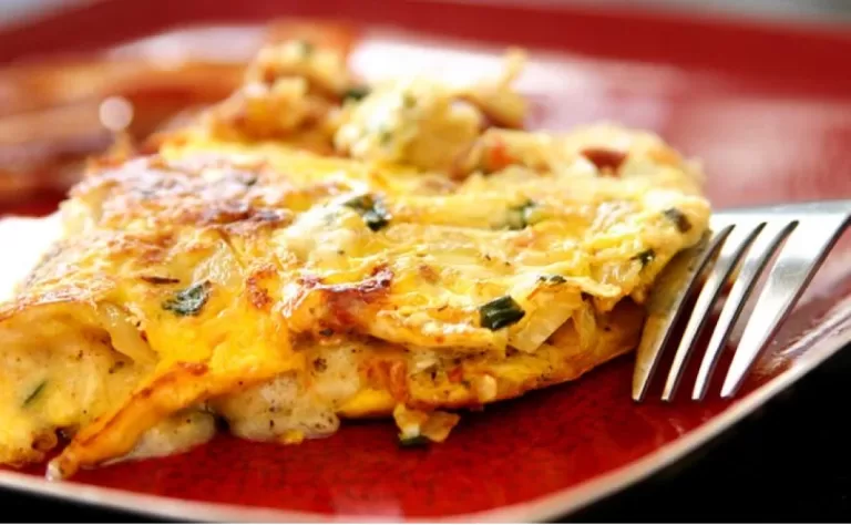 Receita de Omelete de frango com requeijão