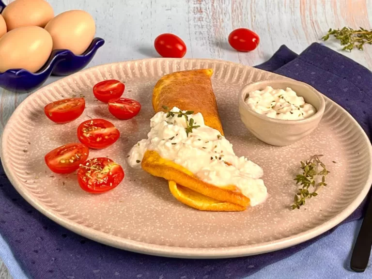 Receita de Omelete suflê com queijo cottage
