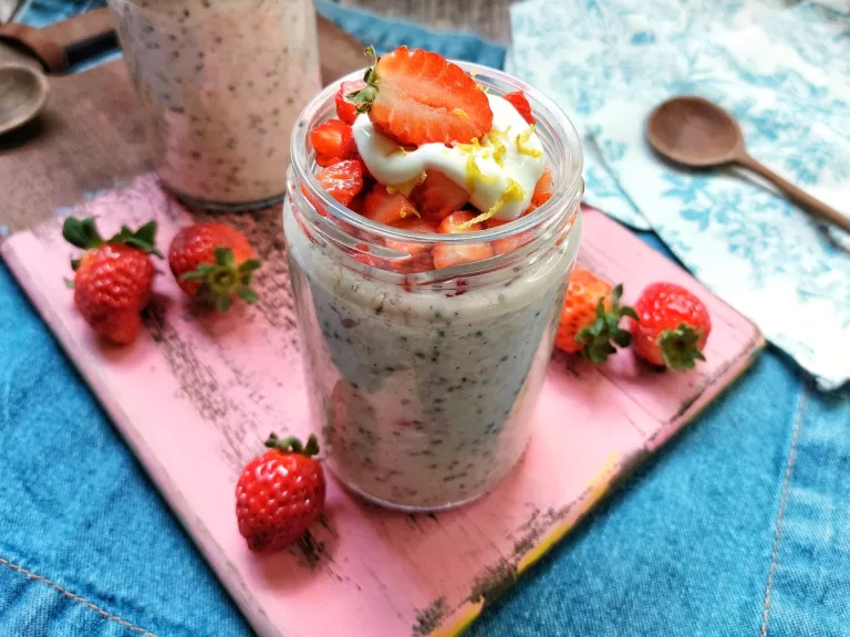 Receita de Overnight oats com morango