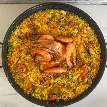 Paella de frutos-do-mar