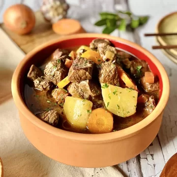 Paleta bovina ao molho