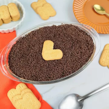 Palha italiana na travessa