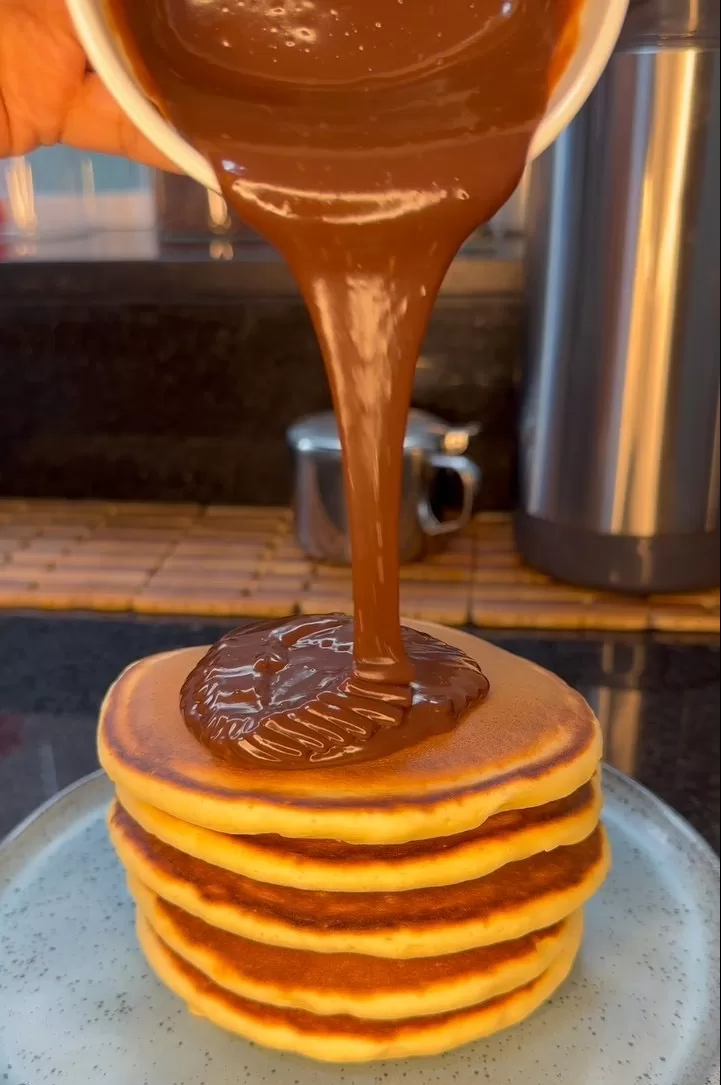 Receita de Panqueca americana com ganache