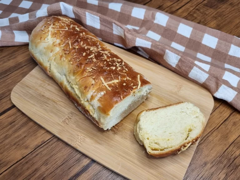 Receita de Pão caseiro com queijo