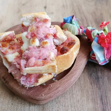 Pão com linguiça na airfryer